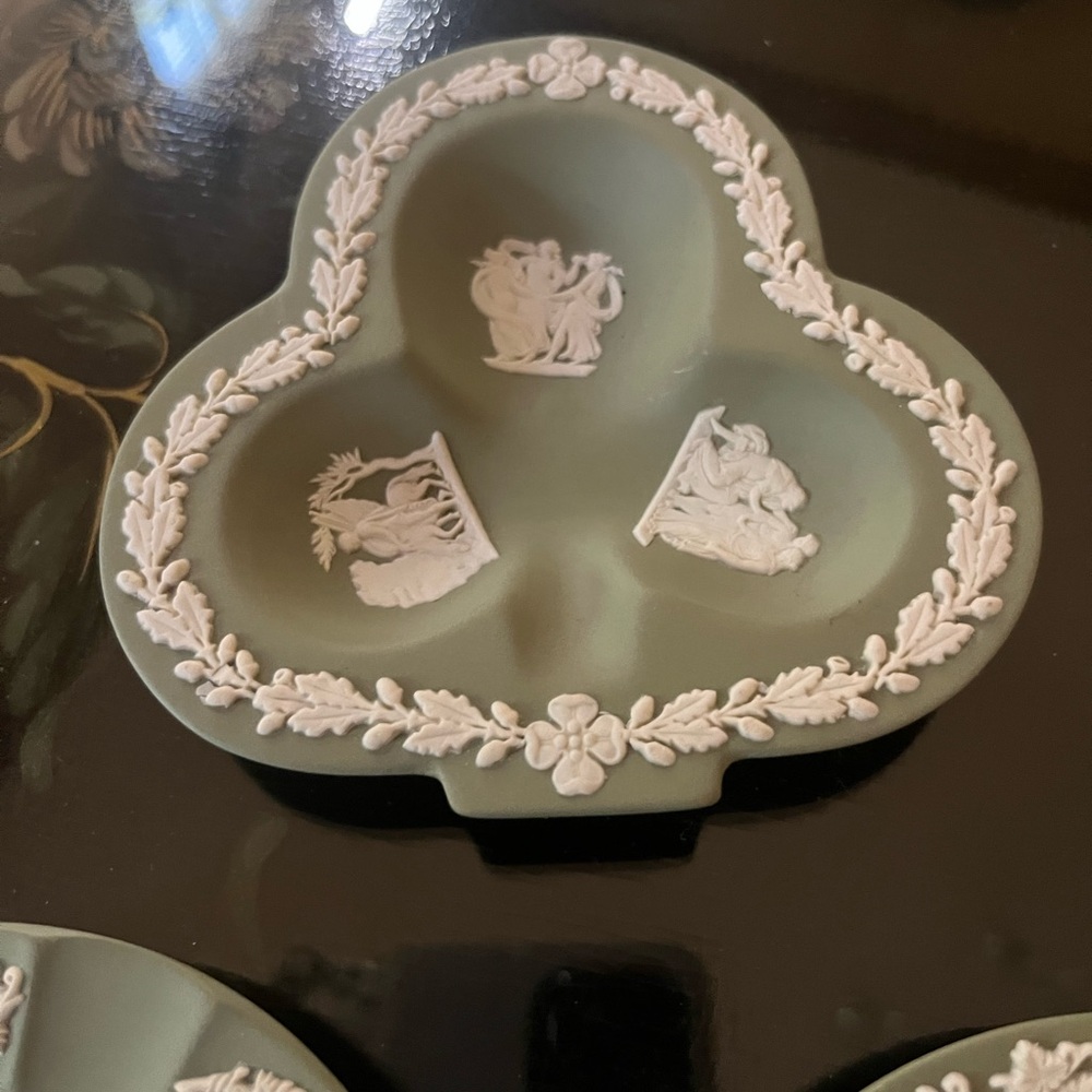 Set Of 3 Vintage Wegdwood green Jasperware ashtray - Picture 4 of 5